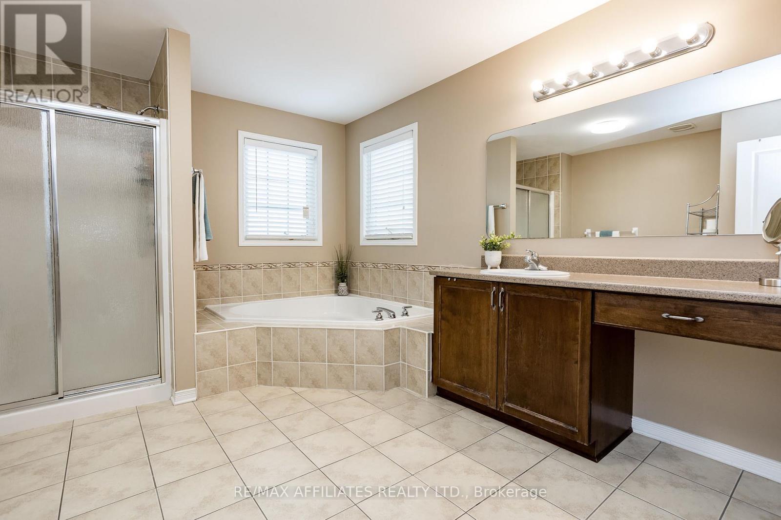 232 Hidden Meadow Avenue, Ottawa, Ontario  K1T 0C1 - Photo 21 - X12392550
