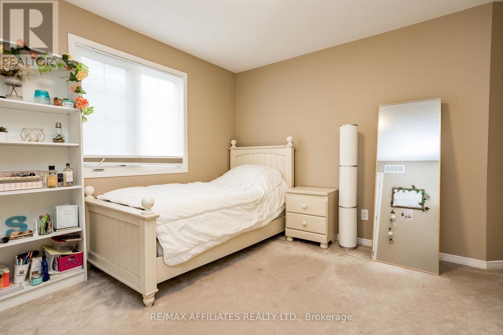 232 Hidden Meadow Avenue, Ottawa, Ontario  K1T 0C1 - Photo 22 - X12392550