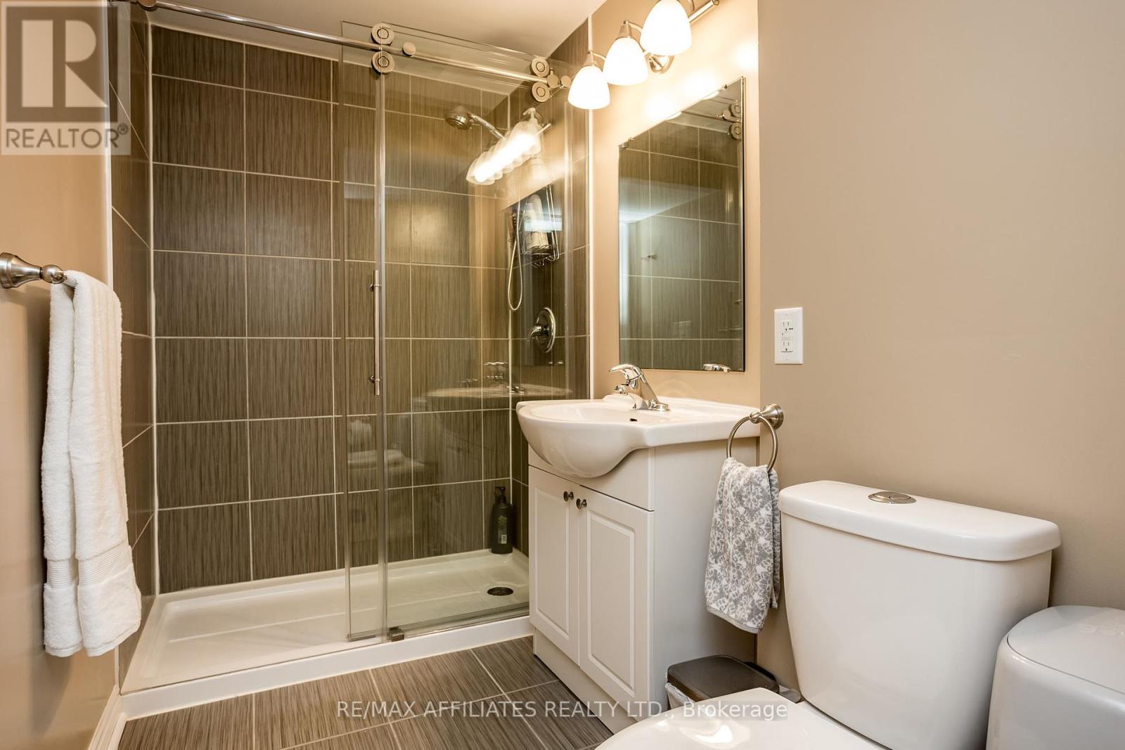 232 Hidden Meadow Avenue, Ottawa, Ontario  K1T 0C1 - Photo 32 - X12392550