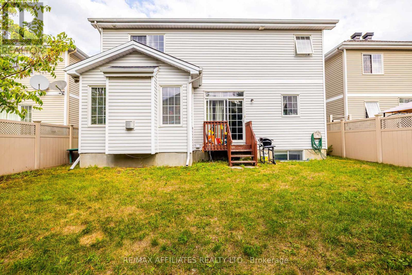 232 Hidden Meadow Avenue, Ottawa, Ontario  K1T 0C1 - Photo 33 - X12392550