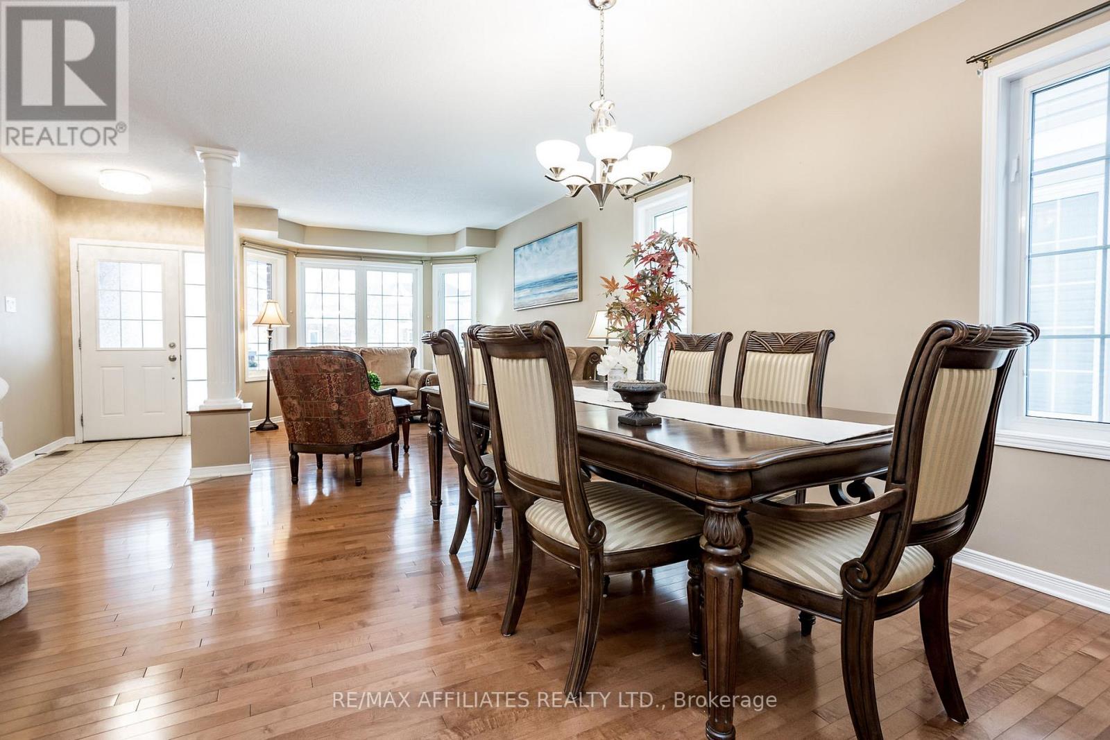 232 Hidden Meadow Avenue, Ottawa, Ontario  K1T 0C1 - Photo 7 - X12392550