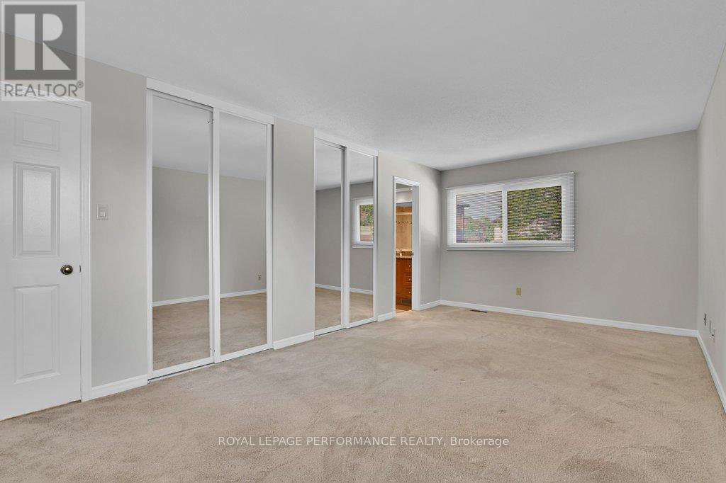 14 Trusty Bay, Ottawa, Ontario  K1V 0A3 - Photo 17 - X12392562