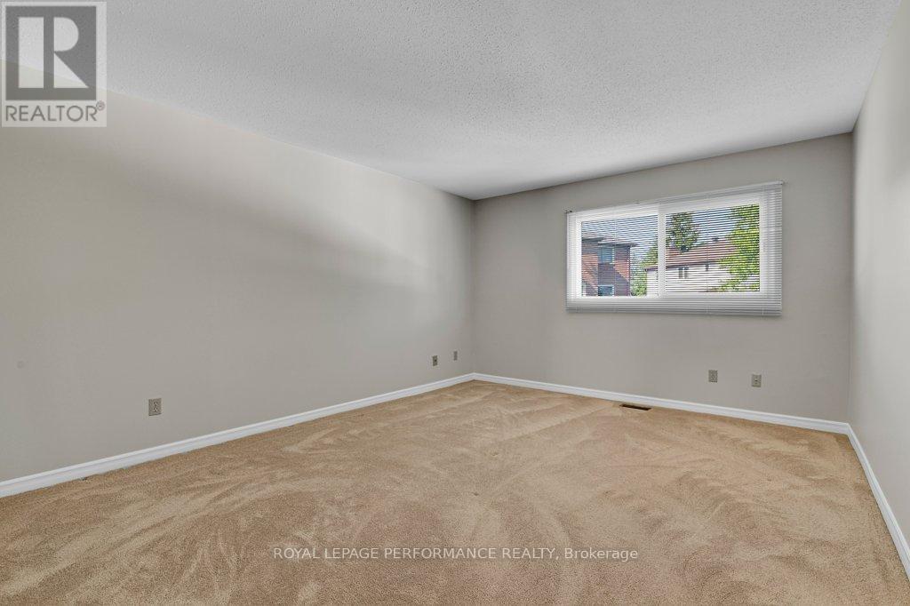 14 Trusty Bay, Ottawa, Ontario  K1V 0A3 - Photo 23 - X12392562
