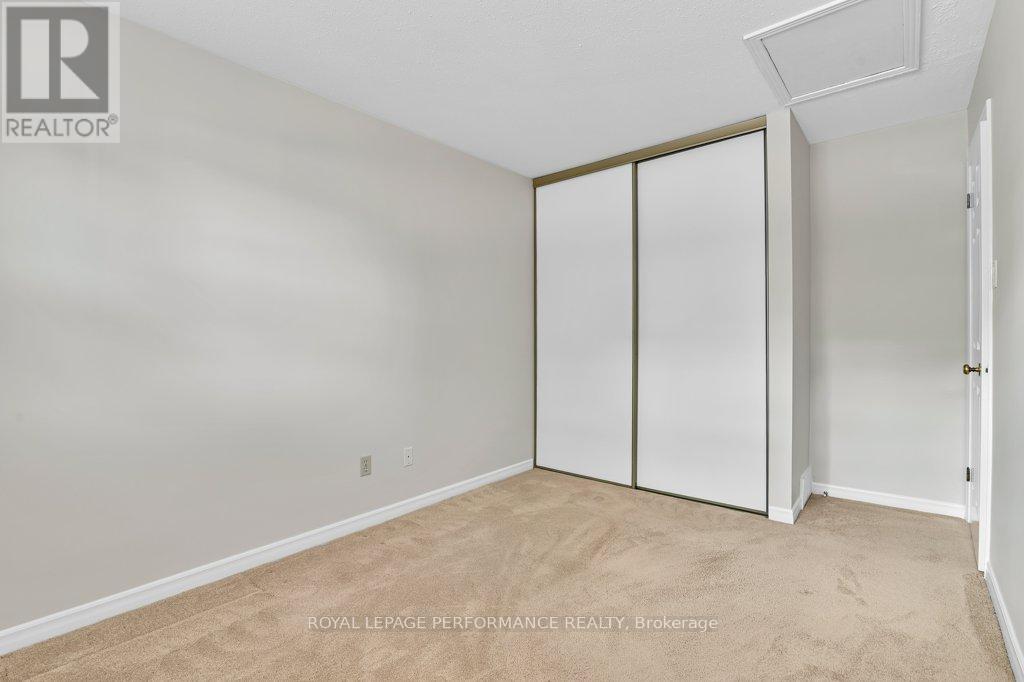 14 Trusty Bay, Ottawa, Ontario  K1V 0A3 - Photo 26 - X12392562