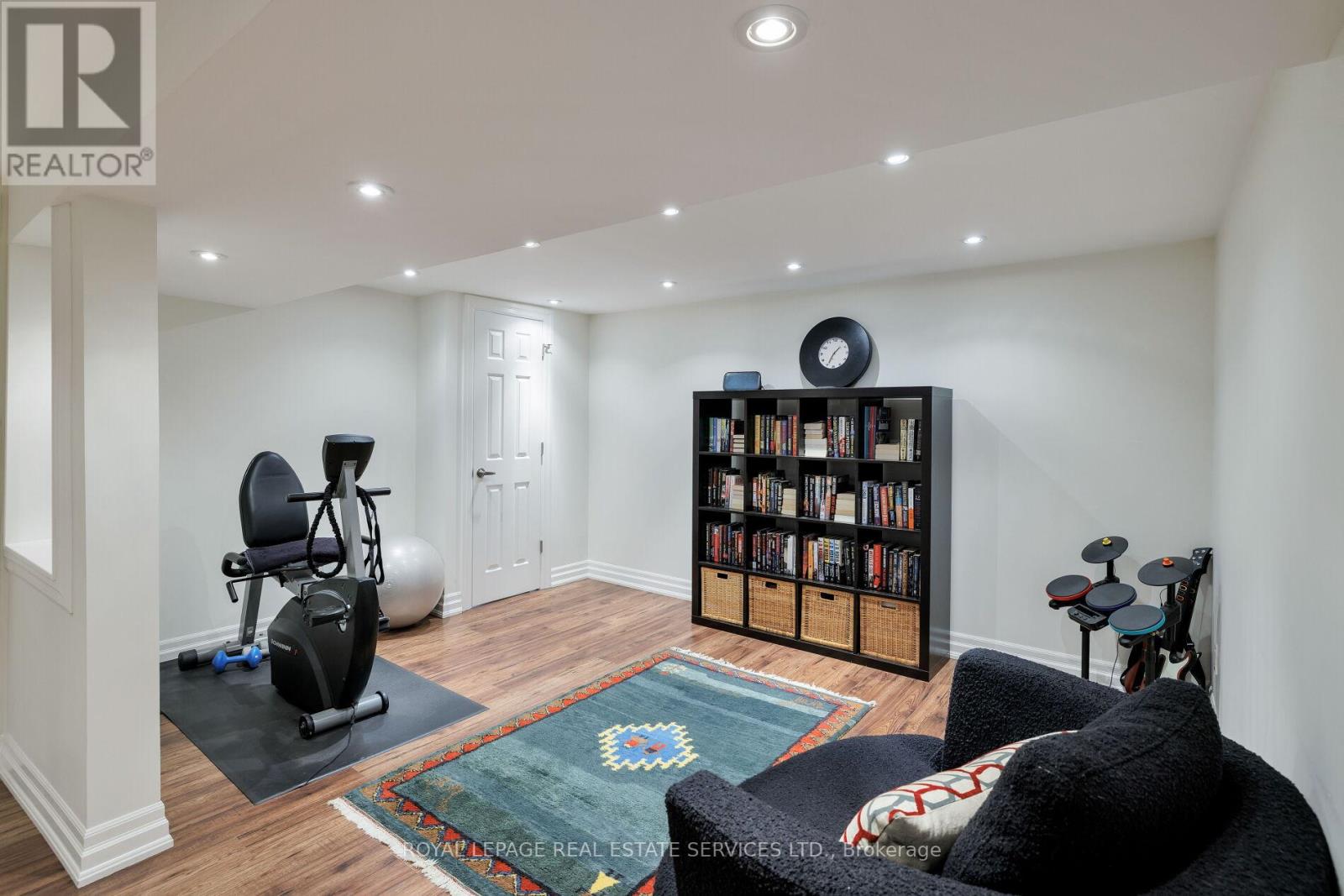 2358 Canso Road, Oakville, Ontario  L6J 5W6 - Photo 25 - W12392404