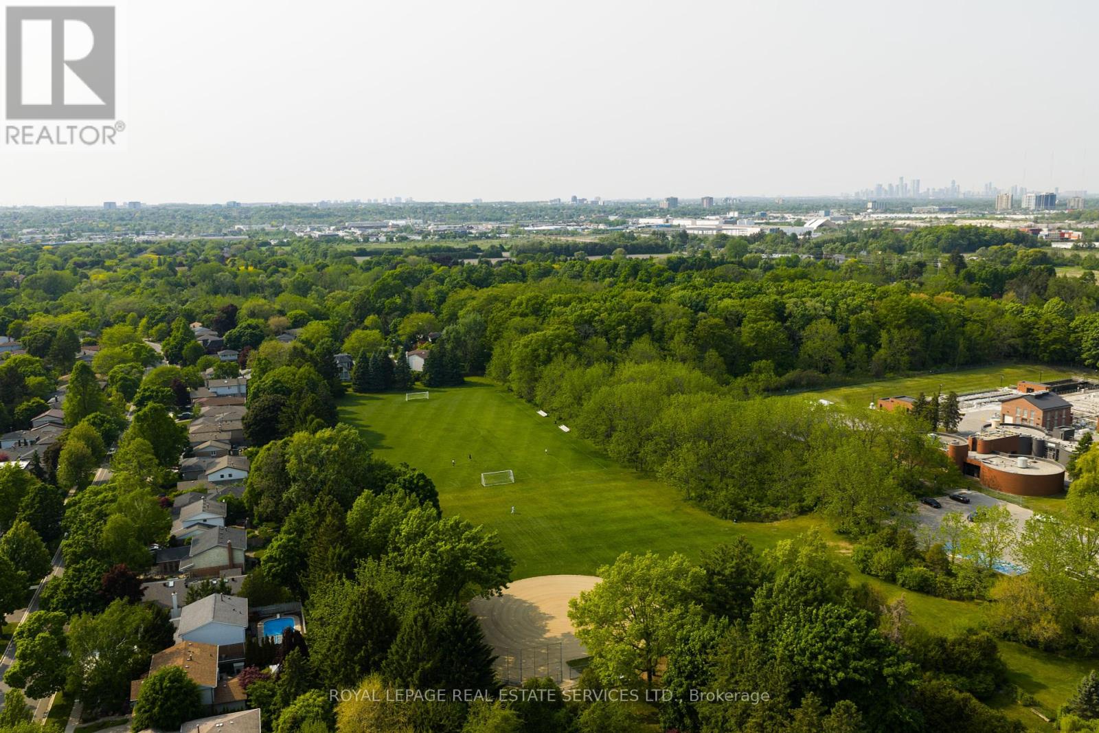 2358 Canso Road, Oakville, Ontario  L6J 5W6 - Photo 40 - W12392404