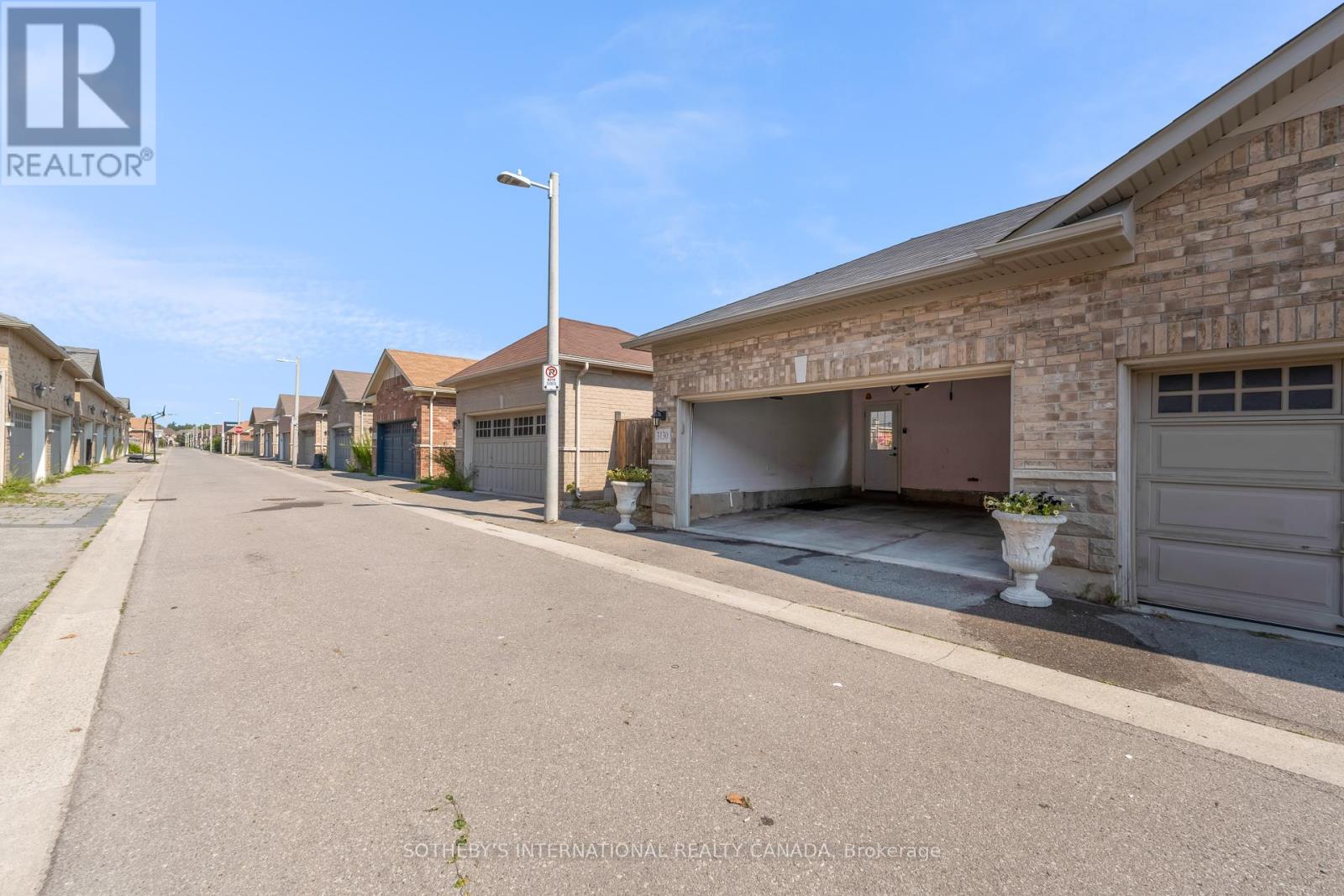 3130 Robert Brown Boulevard, Oakville (Go Glenorchy), Ontario  L6M 0P5 - Photo 40 - W12392493