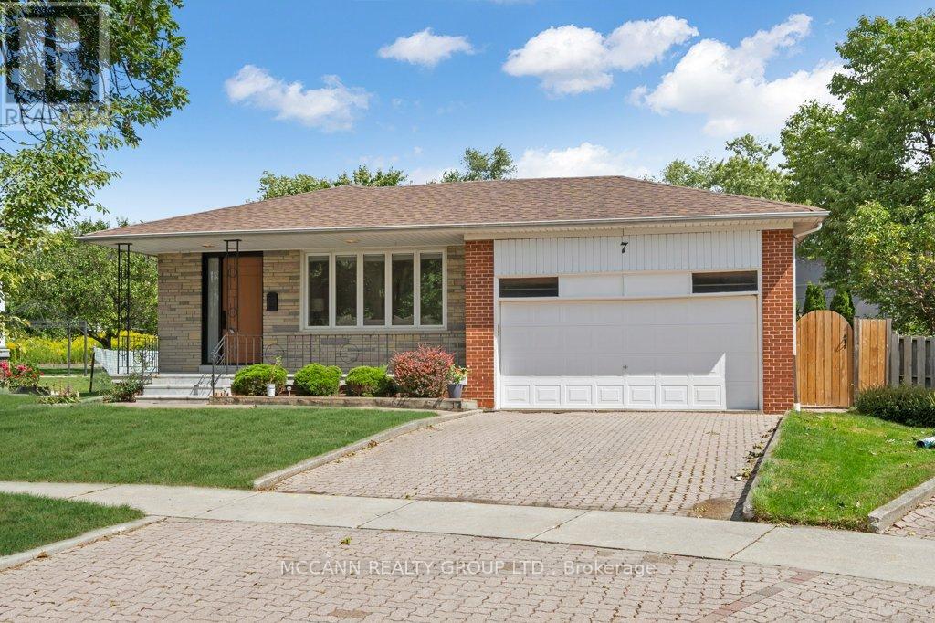 Property at 7 CARSWELL PLACE image 3