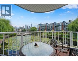 1525 MARINER WALK