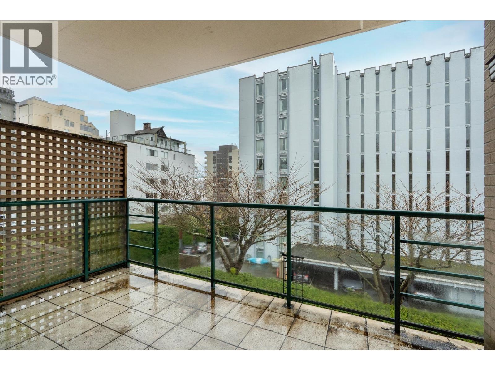 205 1896 Marine Drive, West Vancouver, British Columbia  V7V 1J6 - Photo 17 - R3045728