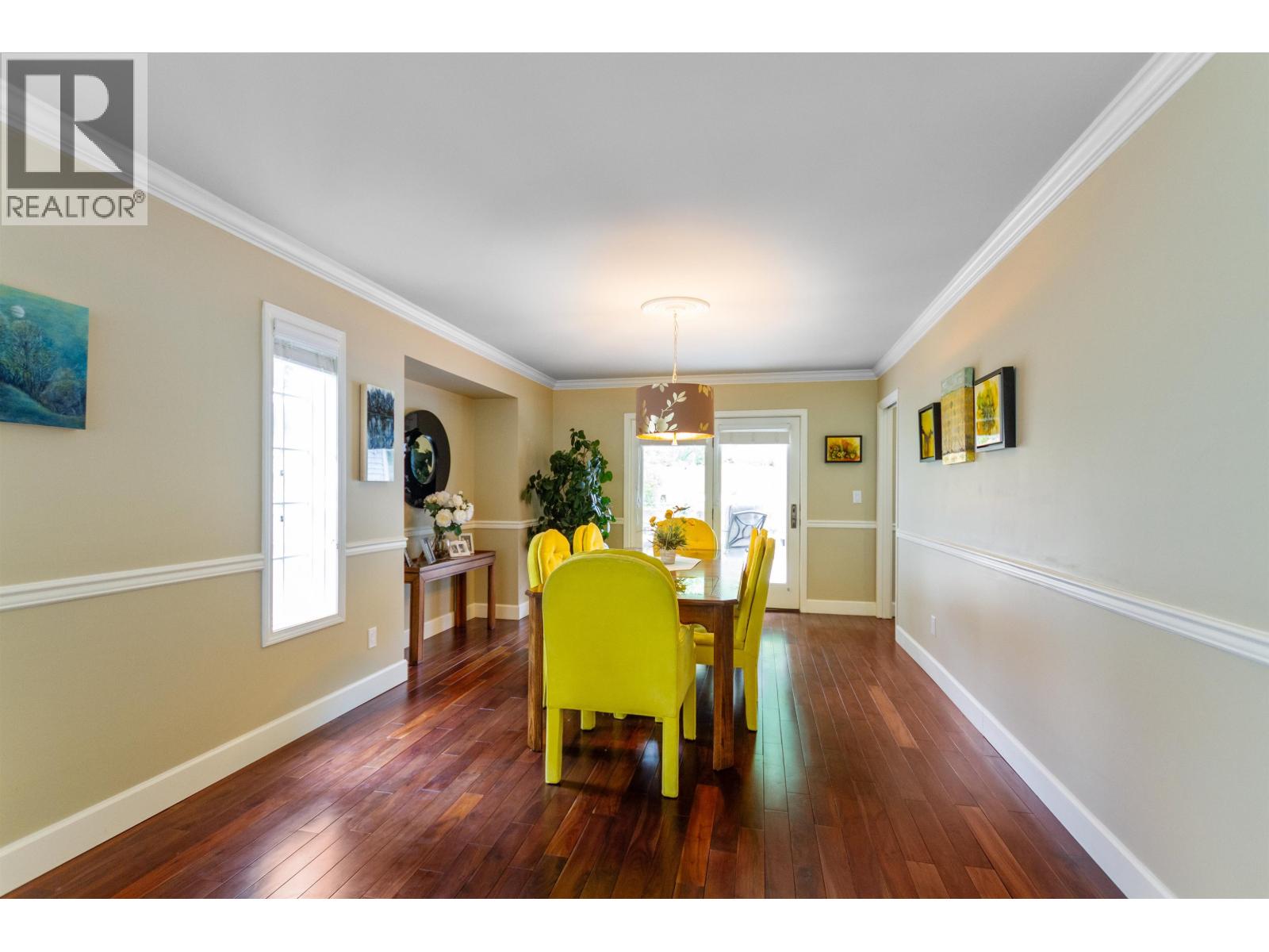 408 Riverview Crescent, Coquitlam, British Columbia  V3C 2X3 - Photo 5 - R3045337