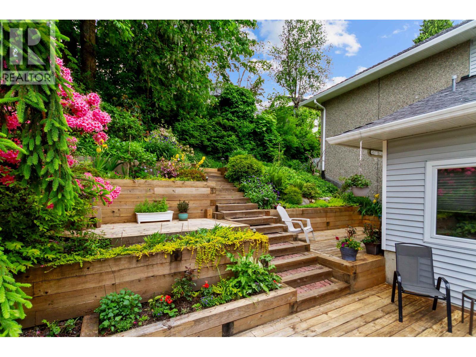 408 Riverview Crescent, Coquitlam, British Columbia  V3C 2X3 - Photo 32 - R3045337