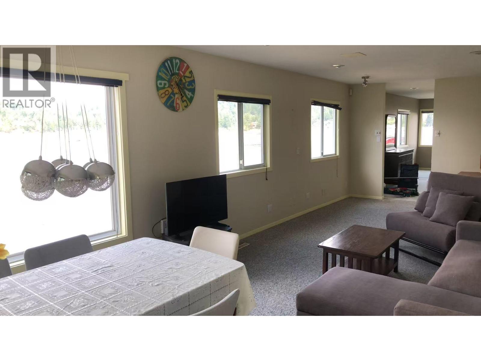 13044 Hassan Road, Pender Harbour, British Columbia  V0N 2H1 - Photo 9 - R3045617