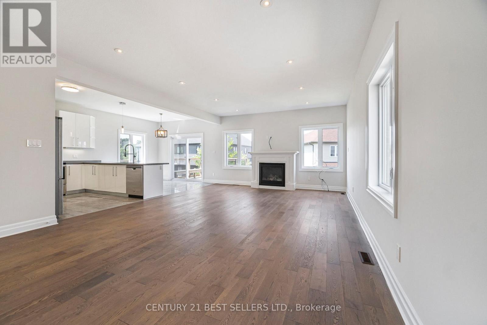 33 - 2619 Sheffield Boulevard, London South (South U), Ontario  N6M 0G4 - Photo 13 - X12392445