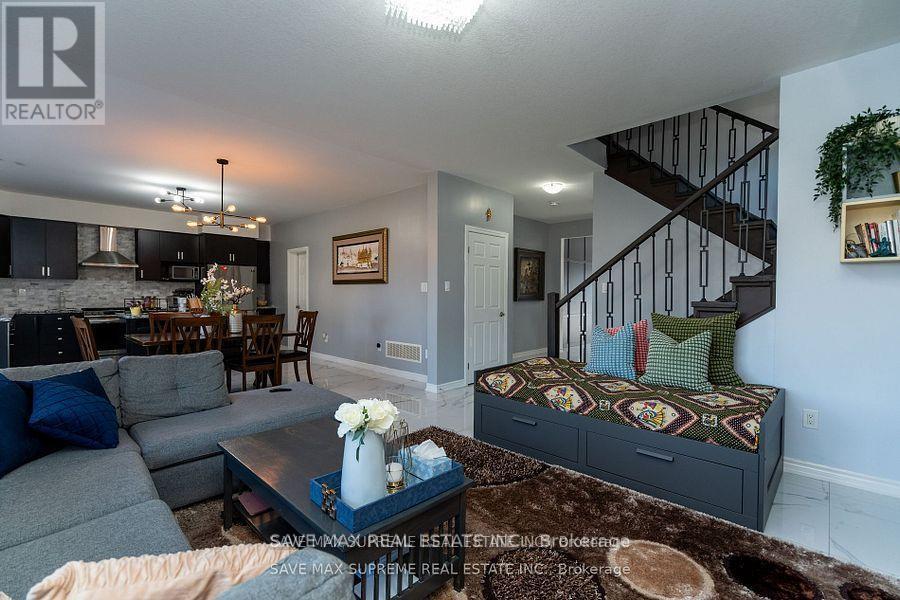 32 Sleeth Street, Brantford, Ontario  N3S 0J7 - Photo 8 - X12392470