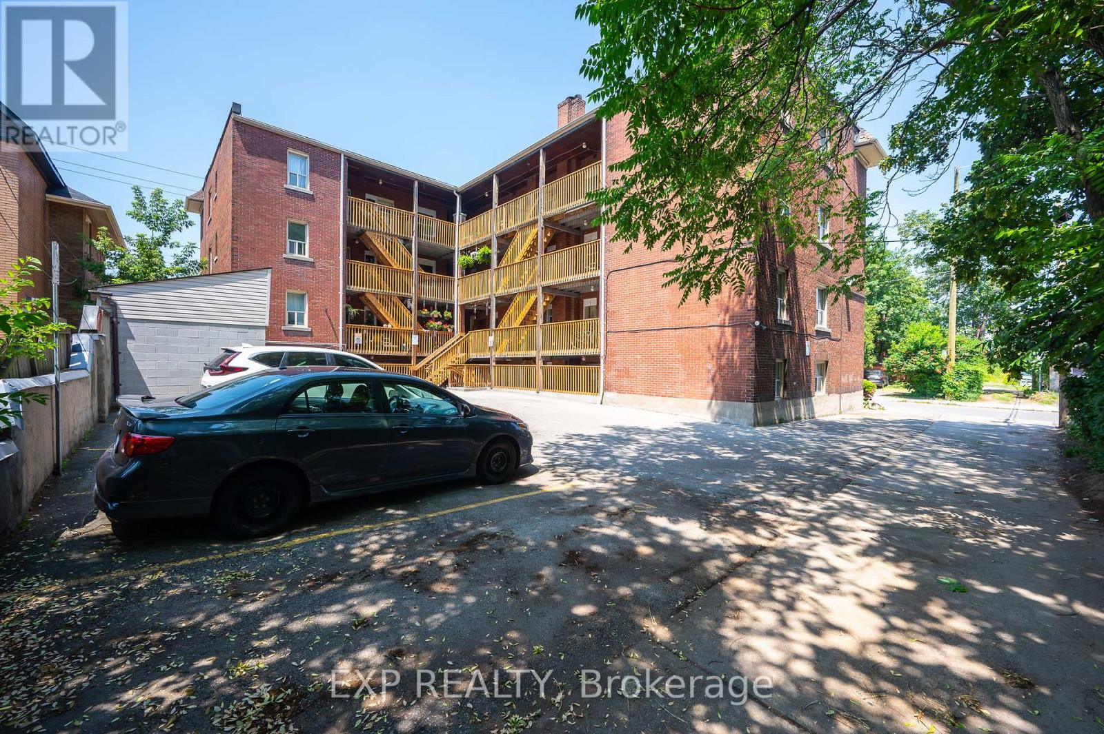 22 - 6 Vineland Avenue, Hamilton, Ontario  L8M 1R4 - Photo 17 - X12392475
