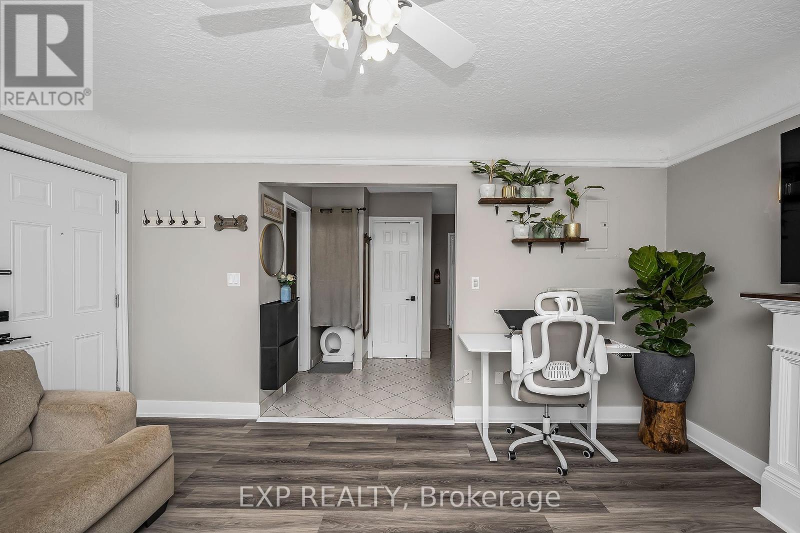 22 - 6 Vineland Avenue, Hamilton, Ontario  L8M 1R4 - Photo 6 - X12392475