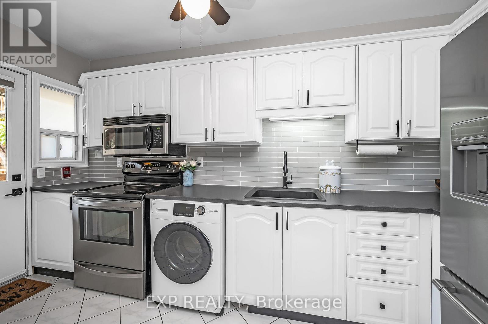 22 - 6 Vineland Avenue, Hamilton, Ontario  L8M 1R4 - Photo 9 - X12392475