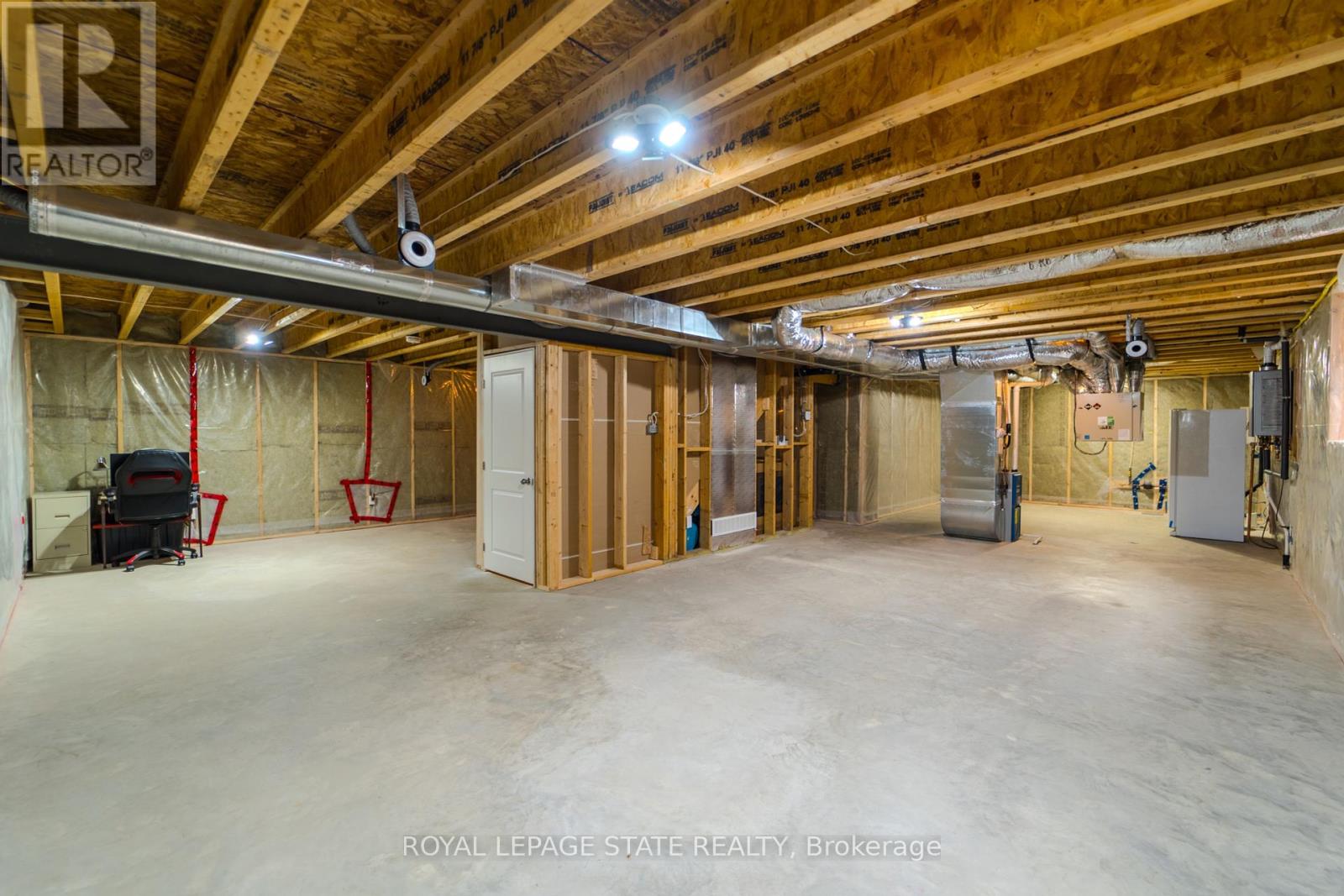 8 Harlequin Court, St. Thomas, Ontario  N5R 0L5 - Photo 11 - X12392492