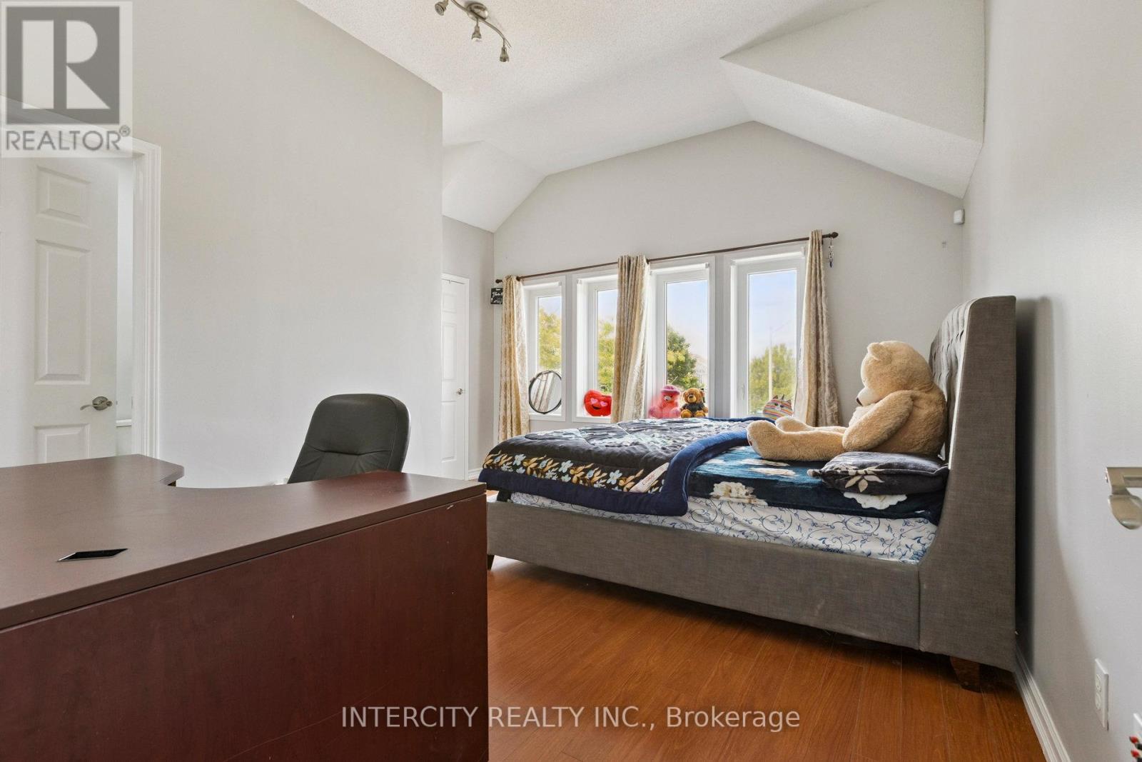 28 Vivian Baulk Street, Cambridge, Ontario  N3H 5R1 - Photo 19 - X12392498