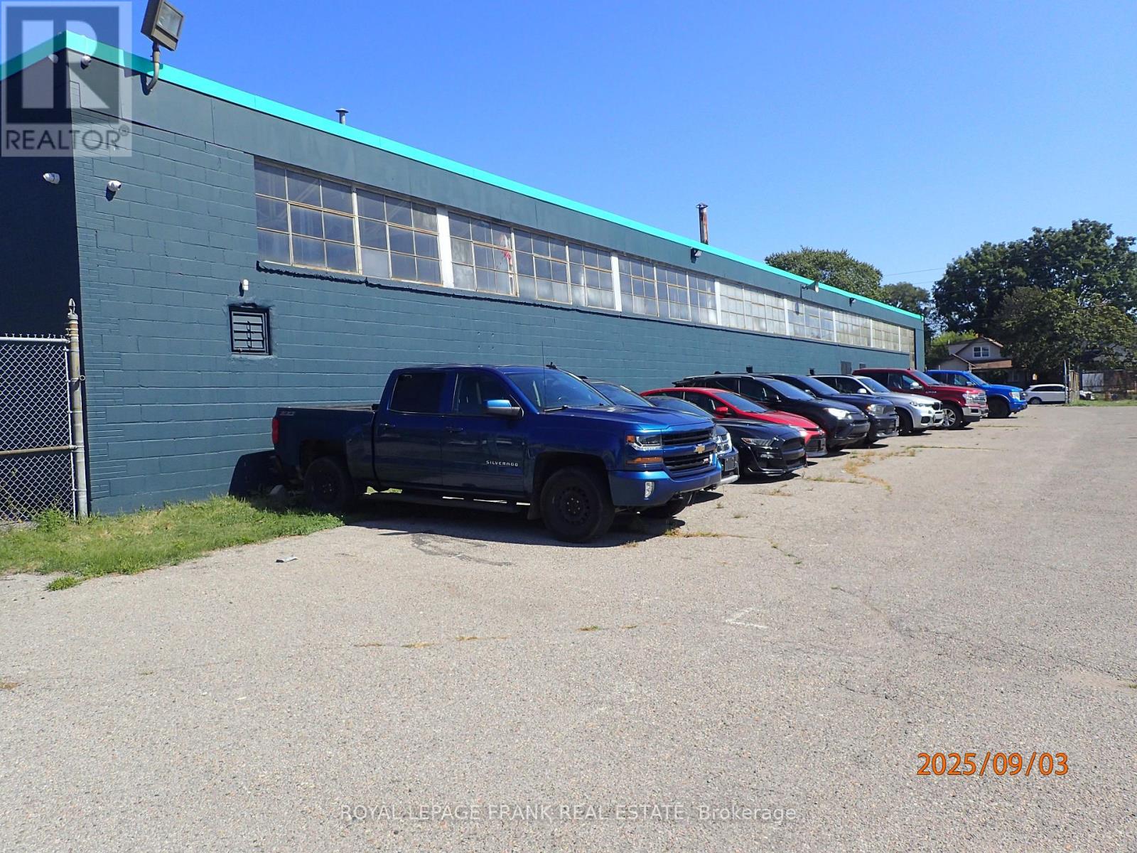 182&188 Park Road S, Oshawa, Ontario  L1J 4H2 - Photo 4 - E11931372
