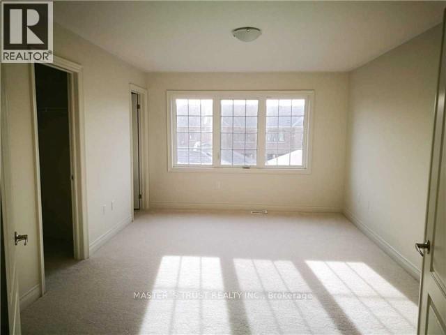 73 Sharonview Crescent, East Gwillimbury, Ontario  L9N 0L6 - Photo 11 - N12389119