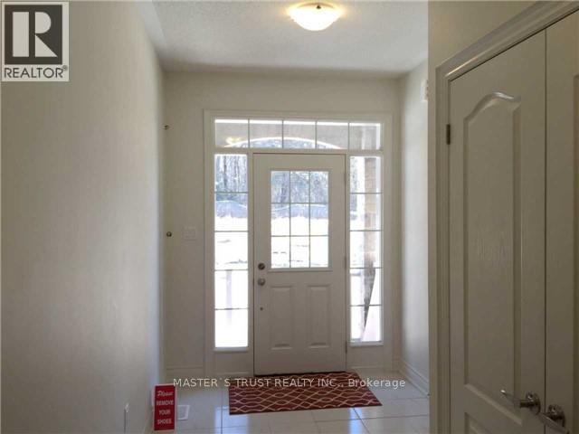 73 Sharonview Crescent, East Gwillimbury, Ontario  L9N 0L6 - Photo 2 - N12389119
