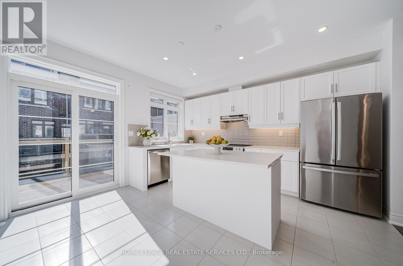 23 - 270 Melody Common, Oakville (Ro River Oaks), Ontario  L6H 8A5 - Photo 14 - W12390723