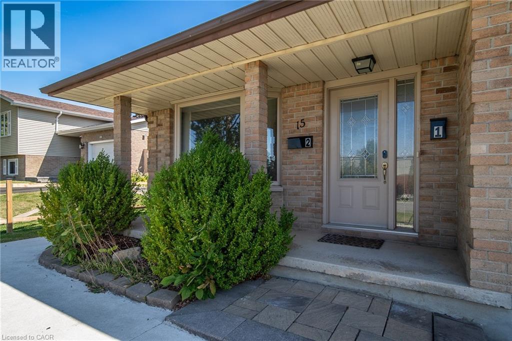 Property at 15 WINDFIELD Crescent image 5