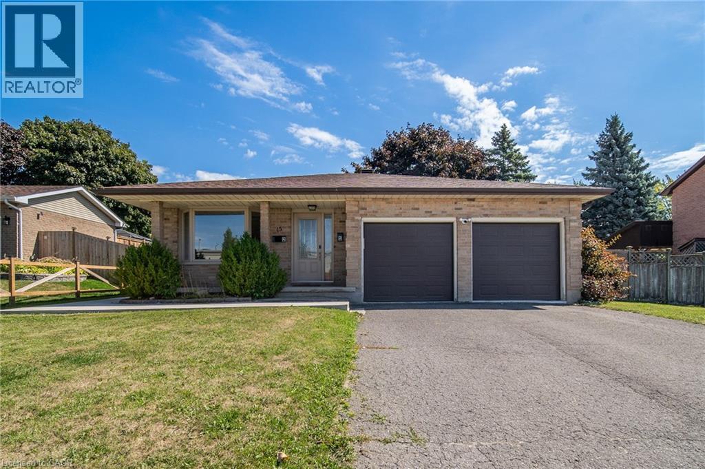Property at 15 WINDFIELD Crescent image 3