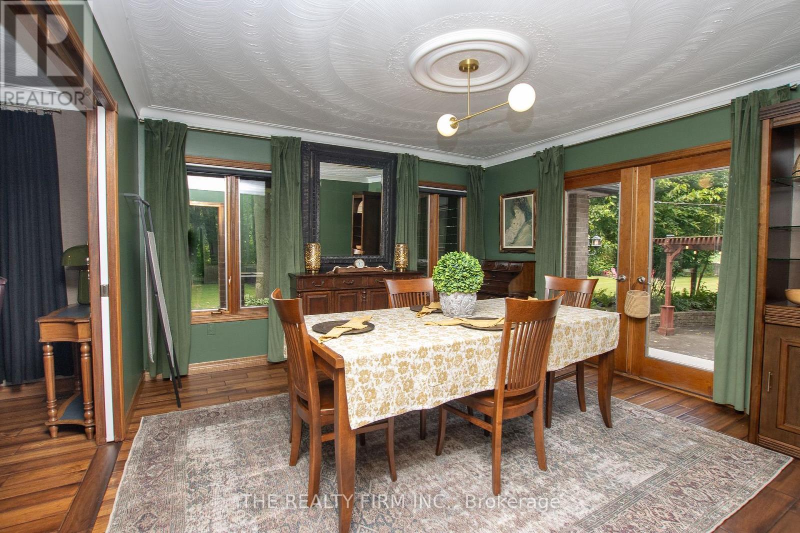 145 Walker Street, West Elgin, Ontario  N0L 2P0 - Photo 13 - X12389377