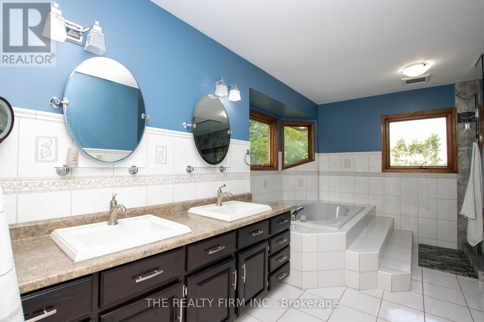 145 Walker Street, West Elgin, Ontario  N0L 2P0 - Photo 22 - X12389377