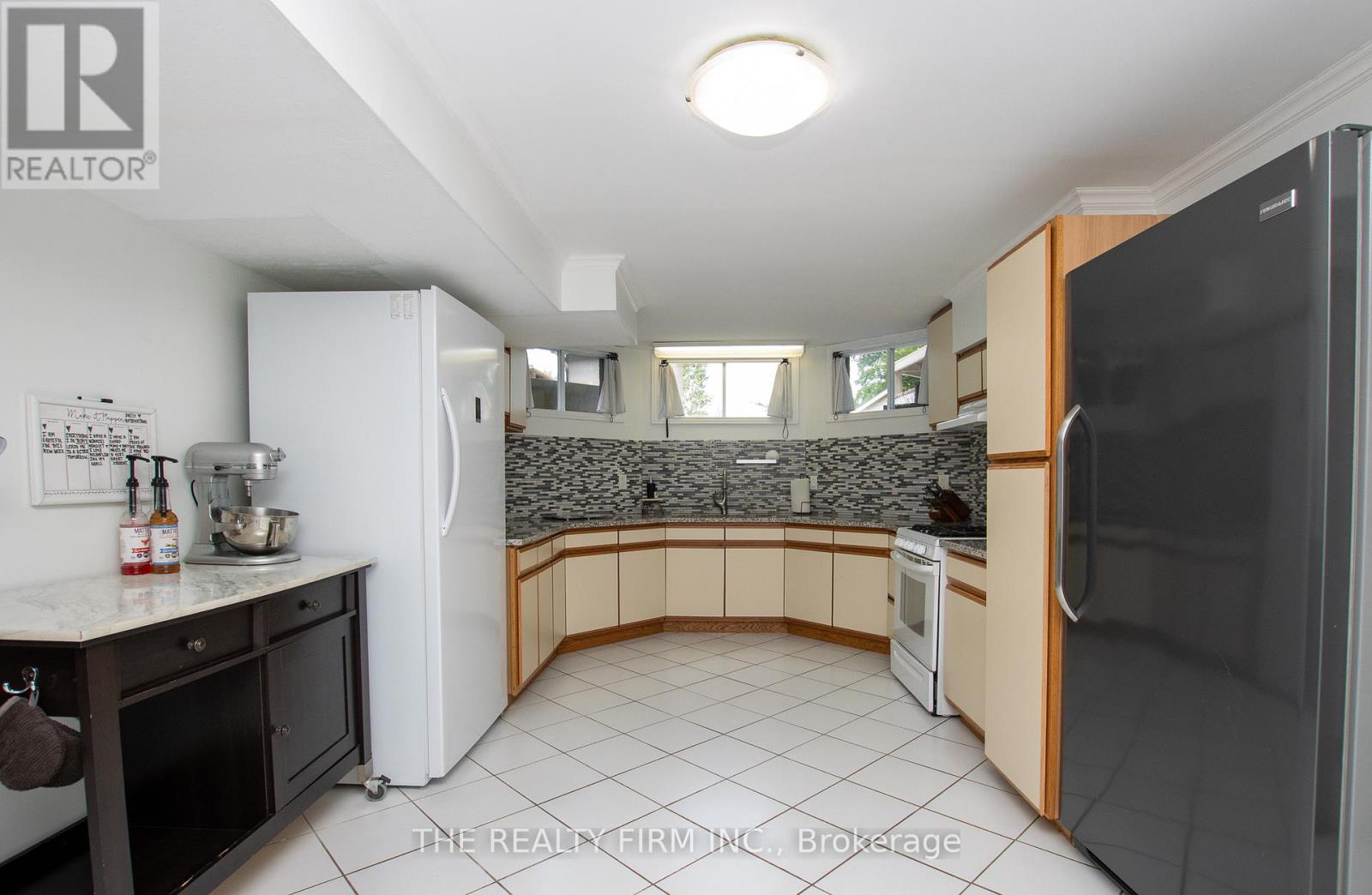 145 Walker Street, West Elgin, Ontario  N0L 2P0 - Photo 30 - X12389377