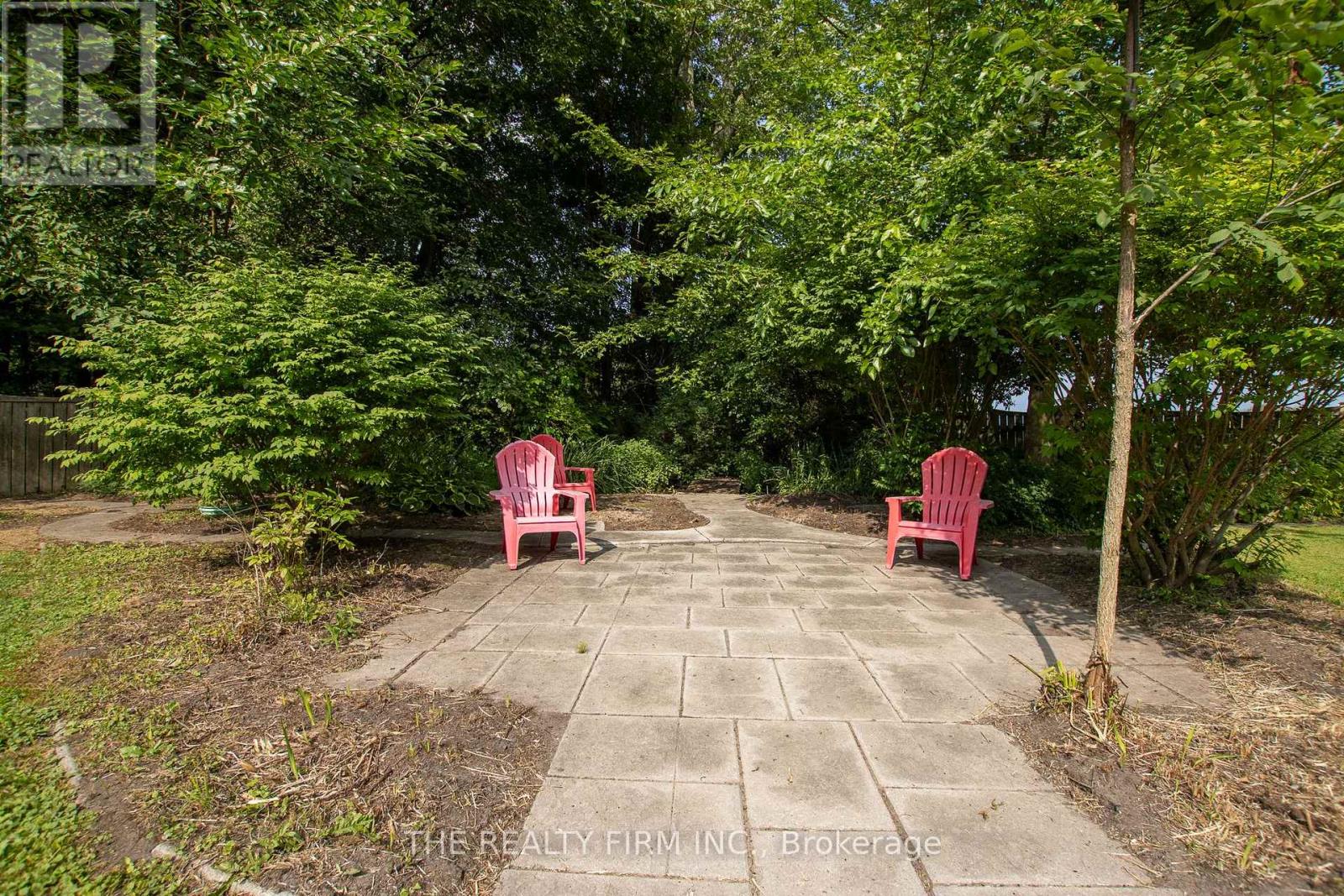 145 Walker Street, West Elgin, Ontario  N0L 2P0 - Photo 38 - X12389377