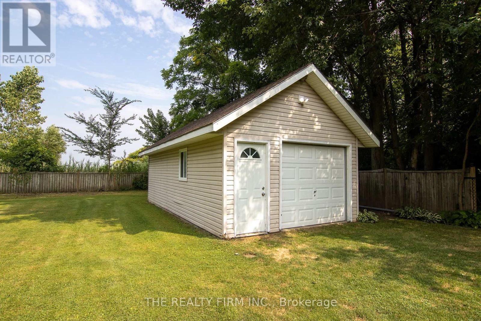 145 Walker Street, West Elgin, Ontario  N0L 2P0 - Photo 39 - X12389377