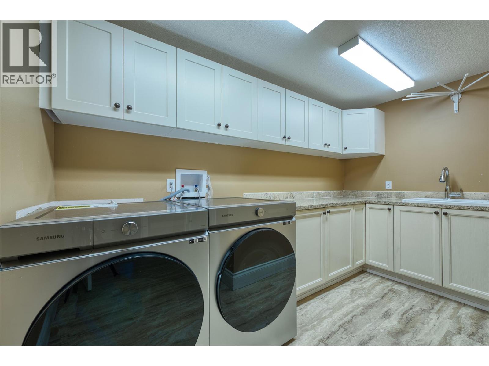 1117 Crawford Road, Kelowna, British Columbia  V1Z 3L7 - Photo 75 - 10362163