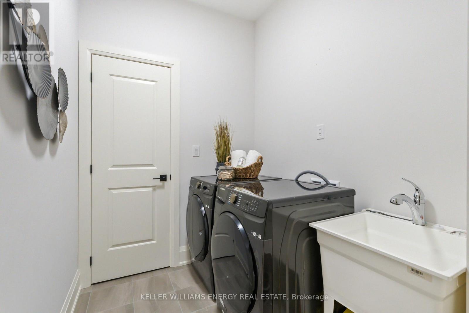 56 Meadow Crescent, Whitby, Ontario  L1N 3J3 - Photo 23 - E12392651