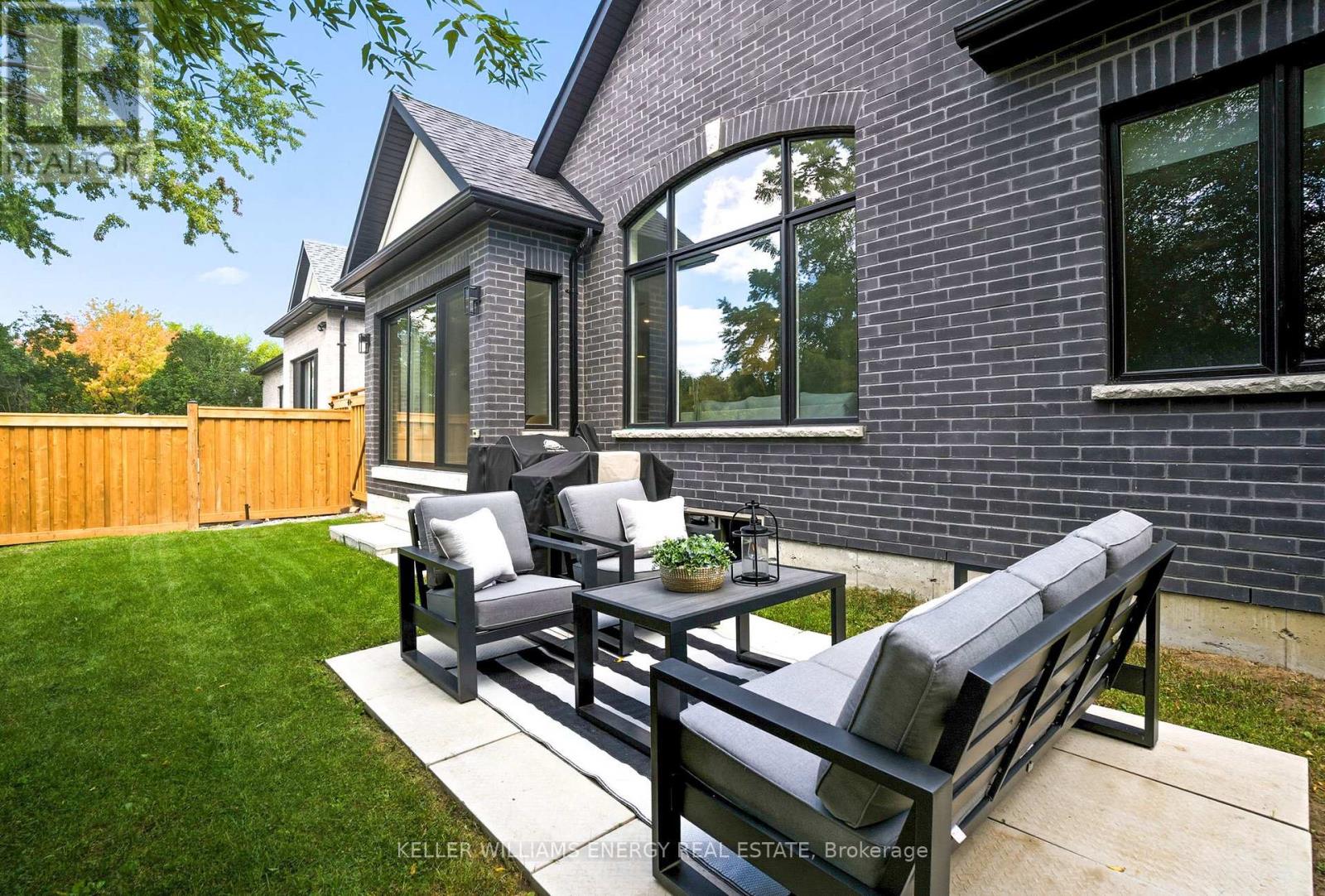 56 Meadow Crescent, Whitby, Ontario  L1N 3J3 - Photo 28 - E12392651