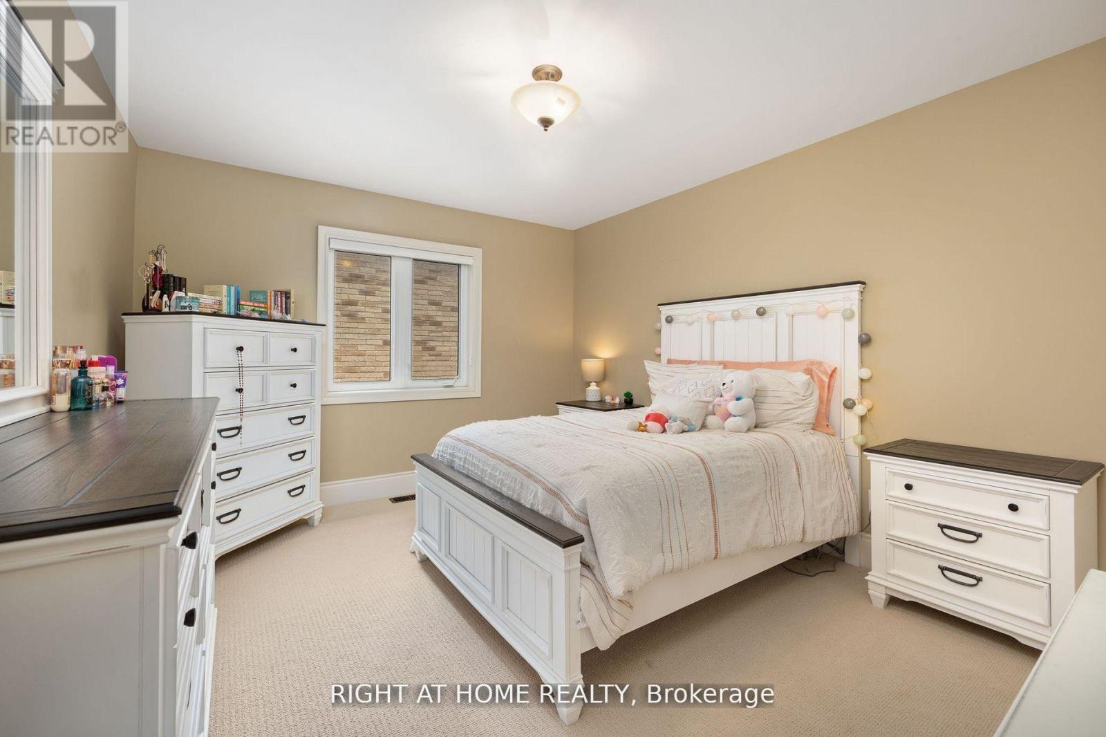 25 Charterhouse Drive N, Whitby, Ontario  L1R 3R8 - Photo 19 - E12392660
