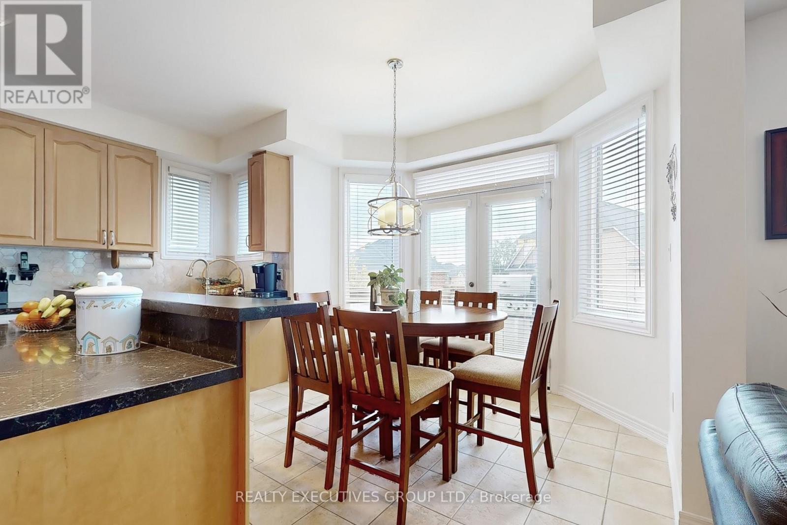 32 Shadow Falls Drive, Richmond Hill (Jefferson), Ontario  L4E 4J7 - Photo 15 - N12392554