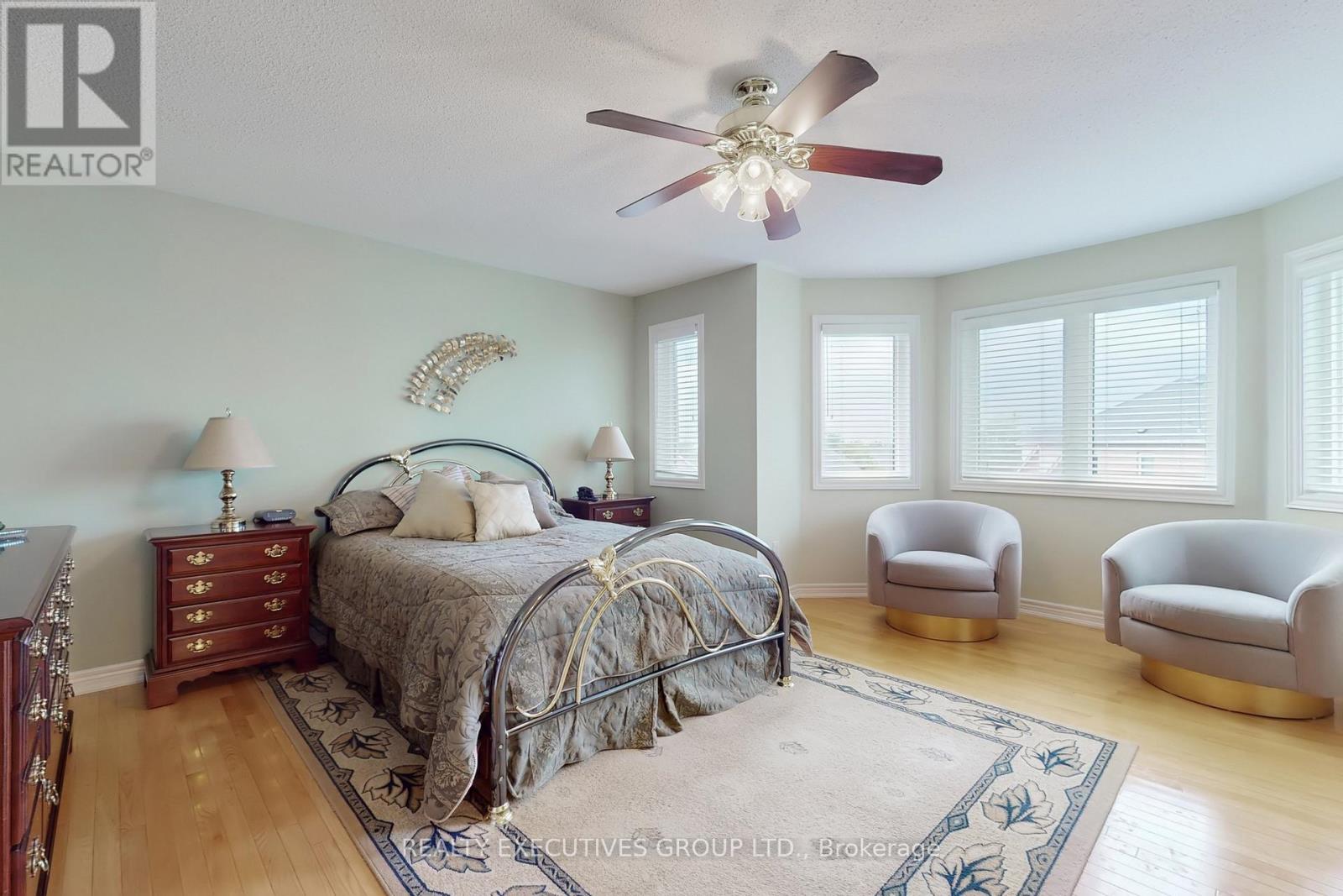 32 Shadow Falls Drive, Richmond Hill (Jefferson), Ontario  L4E 4J7 - Photo 22 - N12392554