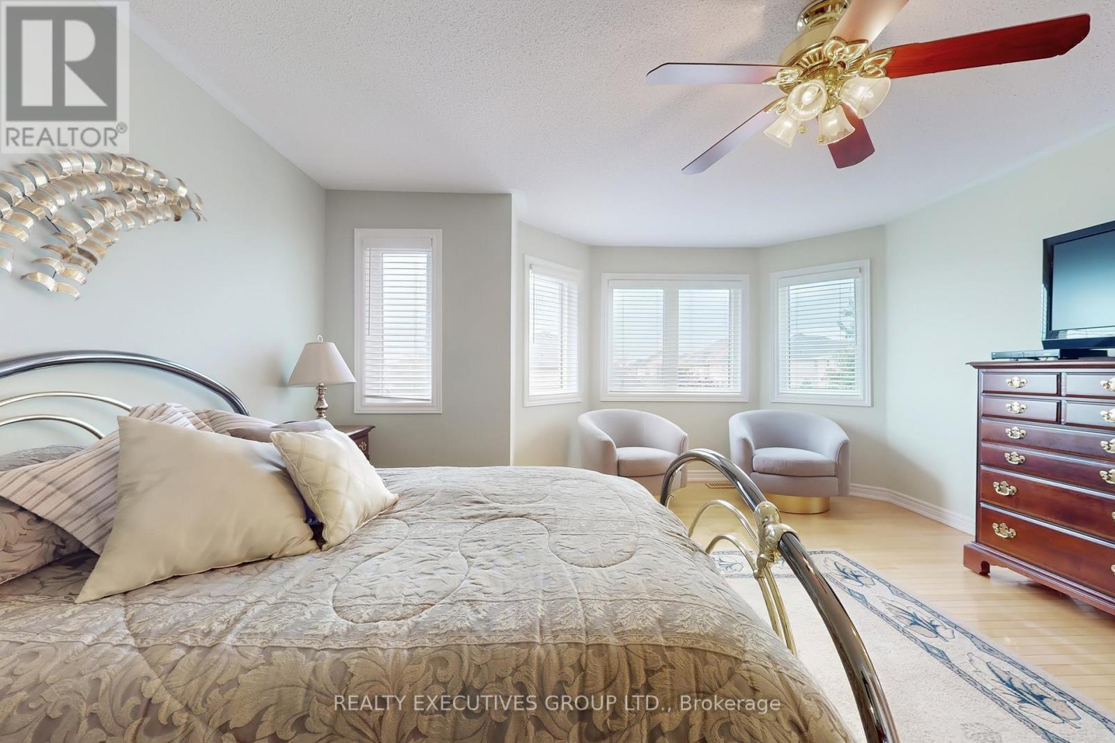 32 Shadow Falls Drive, Richmond Hill (Jefferson), Ontario  L4E 4J7 - Photo 24 - N12392554