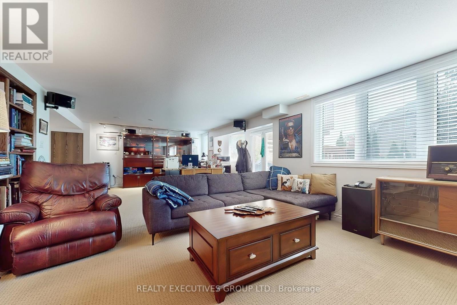 32 Shadow Falls Drive, Richmond Hill (Jefferson), Ontario  L4E 4J7 - Photo 36 - N12392554