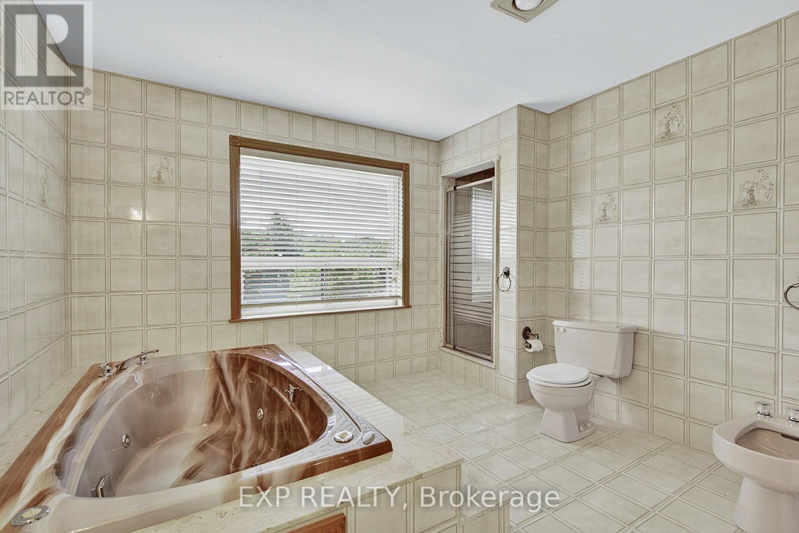 315 Stephanie Boulevard, Vaughan (Kleinburg), Ontario  L4L 1A6 - Photo 21 - N12392580
