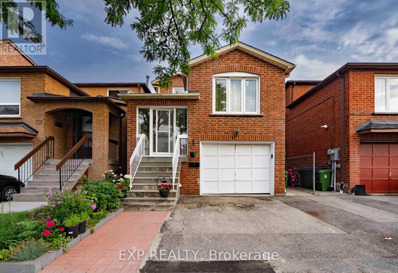 59 Festival Drive, Toronto, Ontario  M2R 3T9 - Photo 3 - C12295530