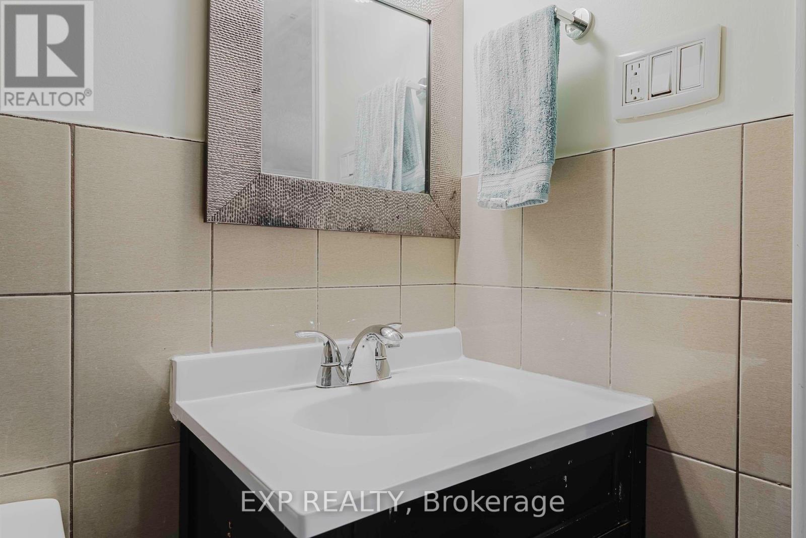 59 Festival Drive, Toronto, Ontario  M2R 3T9 - Photo 25 - C12295530