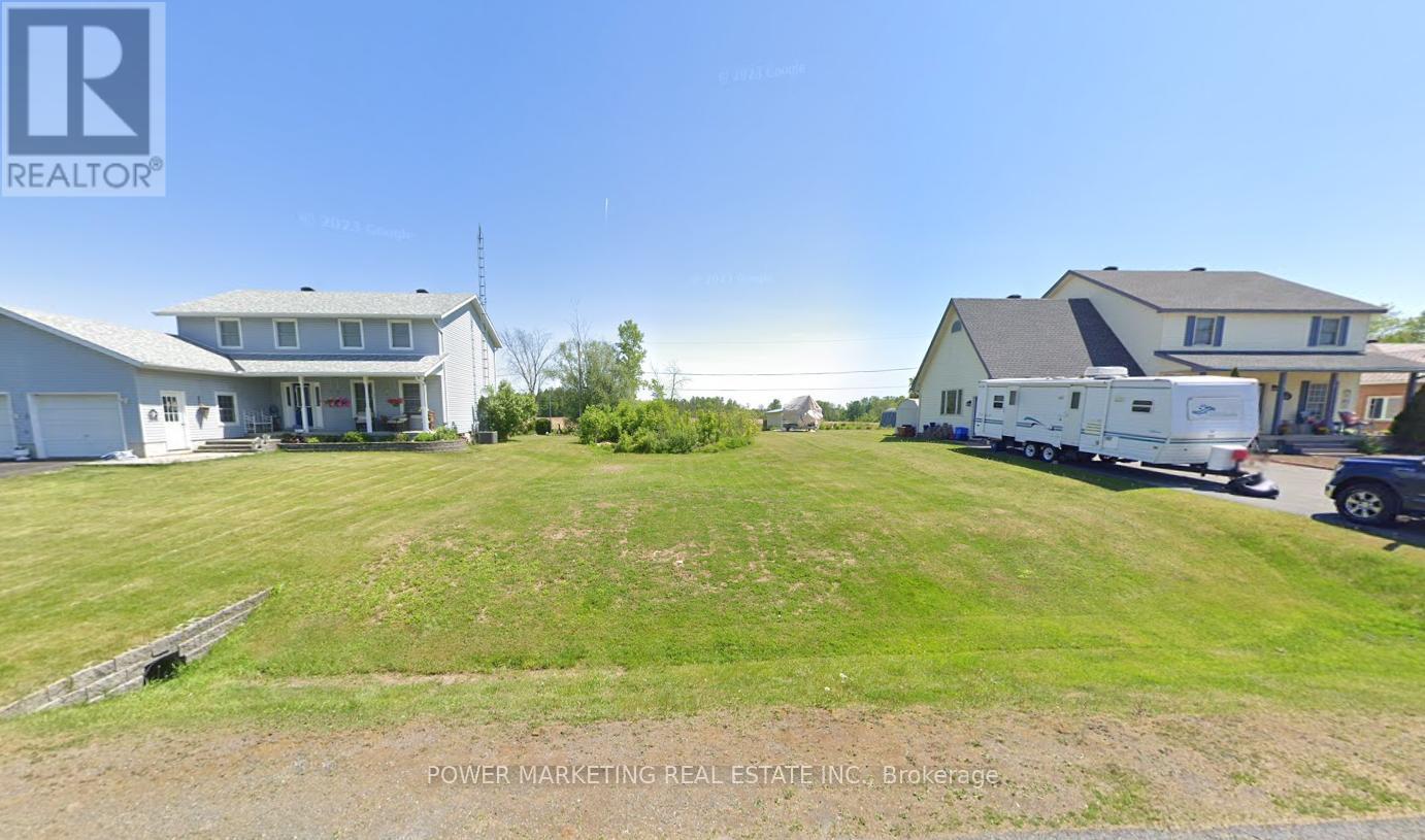18 GROVE STREET, South Dundas, Ontario