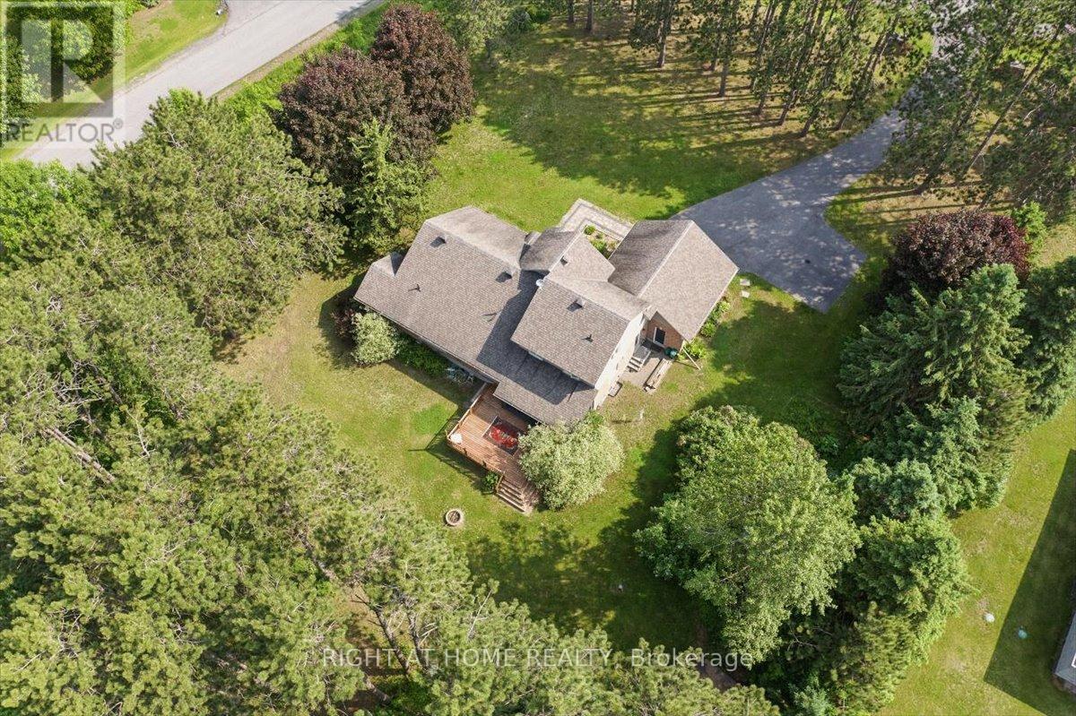 114 David Kennedy Drive, Ottawa, Ontario  K0A 1T0 - Photo 37 - X12392633
