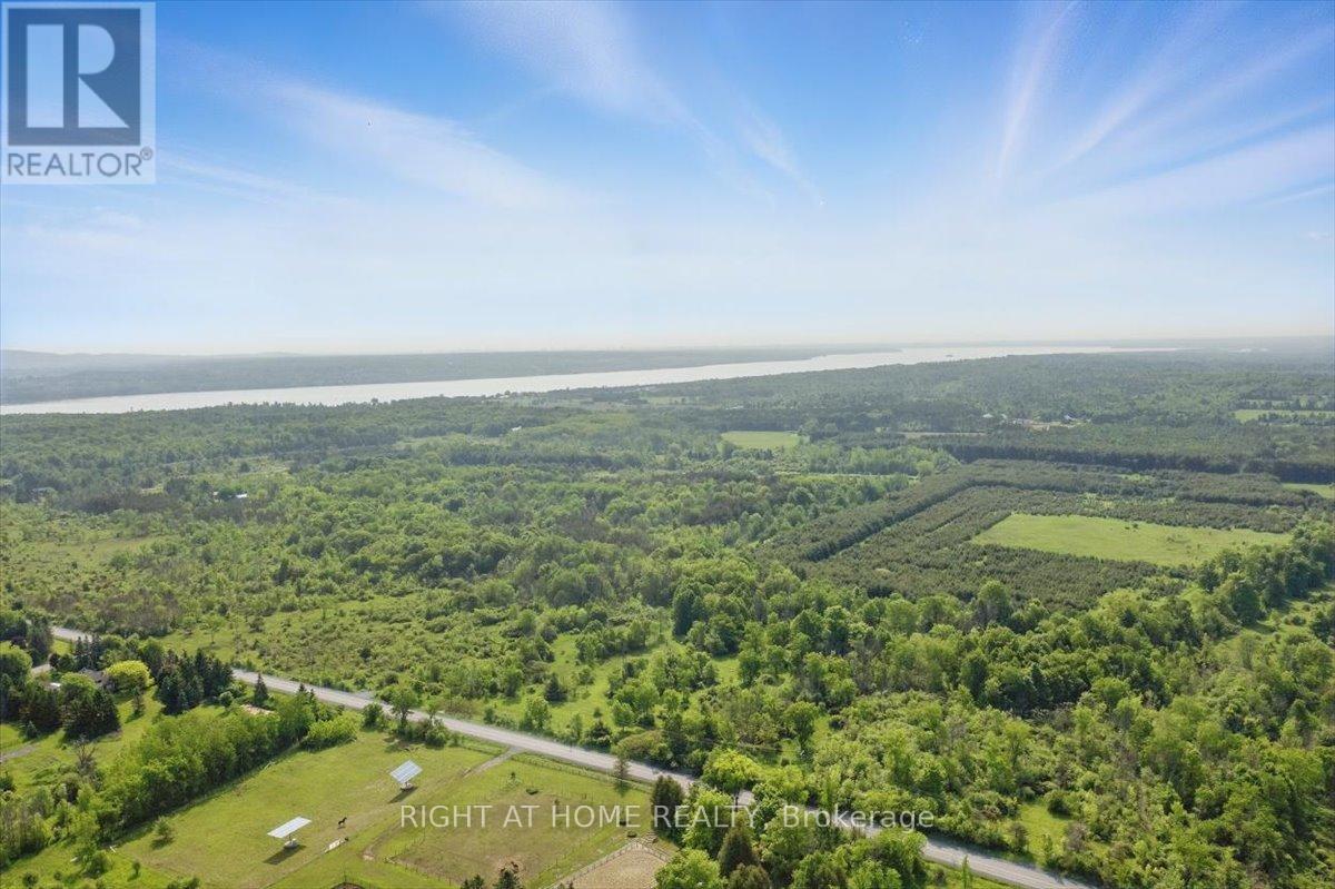 114 David Kennedy Drive, Ottawa, Ontario  K0A 1T0 - Photo 40 - X12392633