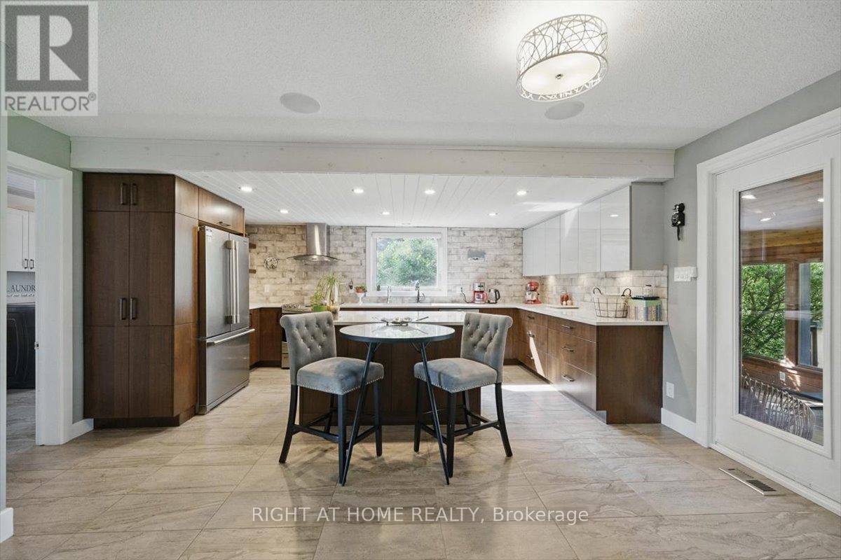 114 David Kennedy Drive, Ottawa, Ontario  K0A 1T0 - Photo 7 - X12392633